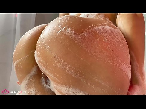❤️ Brunette masturboi pillua vibraattorilla intensiiviseen orgasmiin suihkussa Laadukas porno at fi.porn-impact.ru