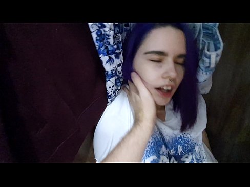 ❤️ Löysin siskoni kaapista ja autoin häntä laukeamaan Laadukas porno at fi.porn-impact.ru